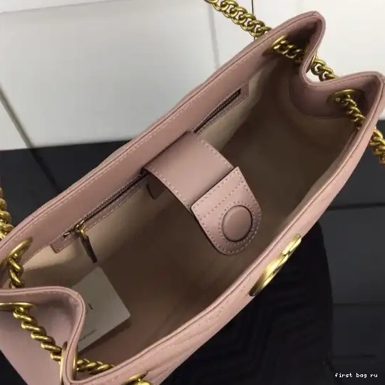 First bag ru matelassé Gucci Marmont Tote GG 0525